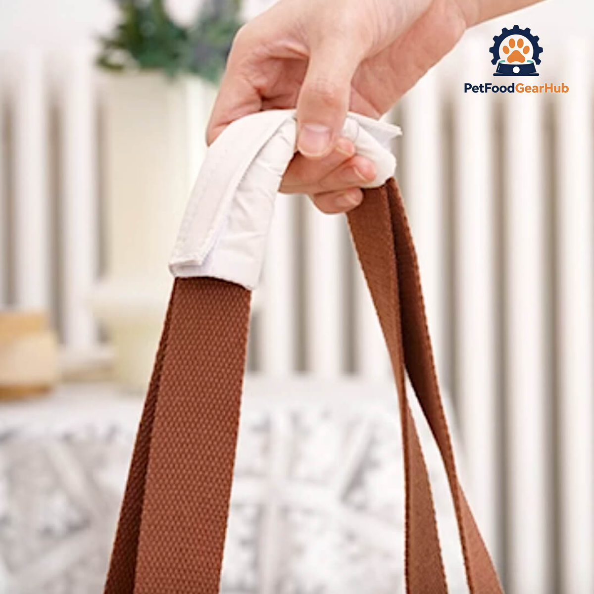Handle of PetFoodGearHub Pompom Cat Carrier | Pet Shoulder Bag | PetFoodGearHub